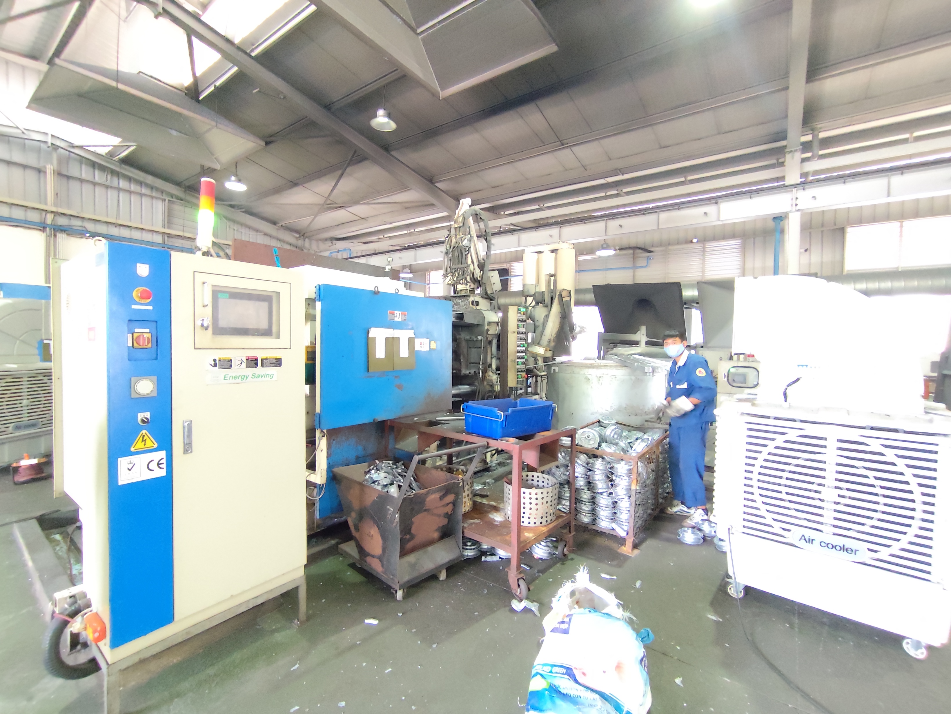 Die-casting machine 1